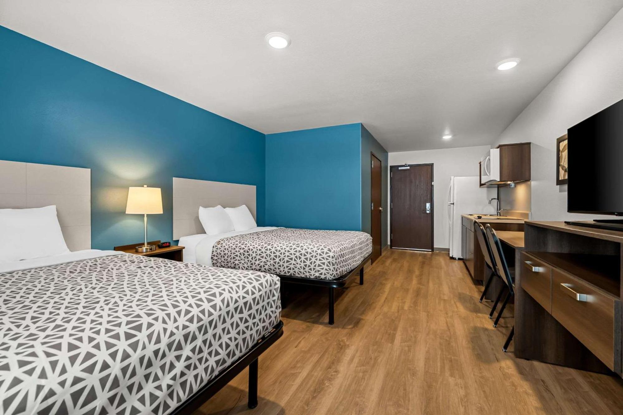 Woodspring Suites Loves Park - Rockford מראה חיצוני תמונה