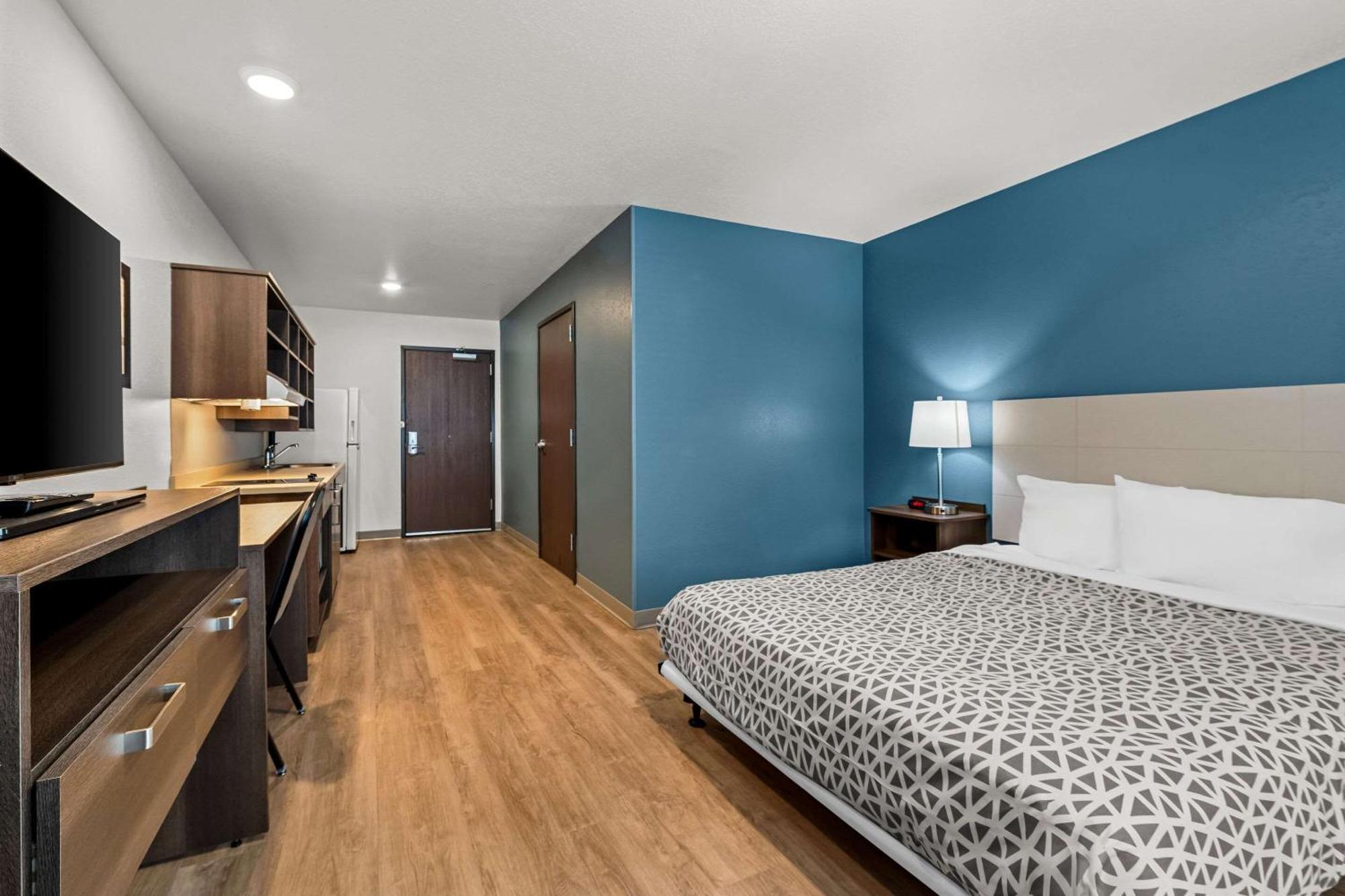 Woodspring Suites Loves Park - Rockford מראה חיצוני תמונה