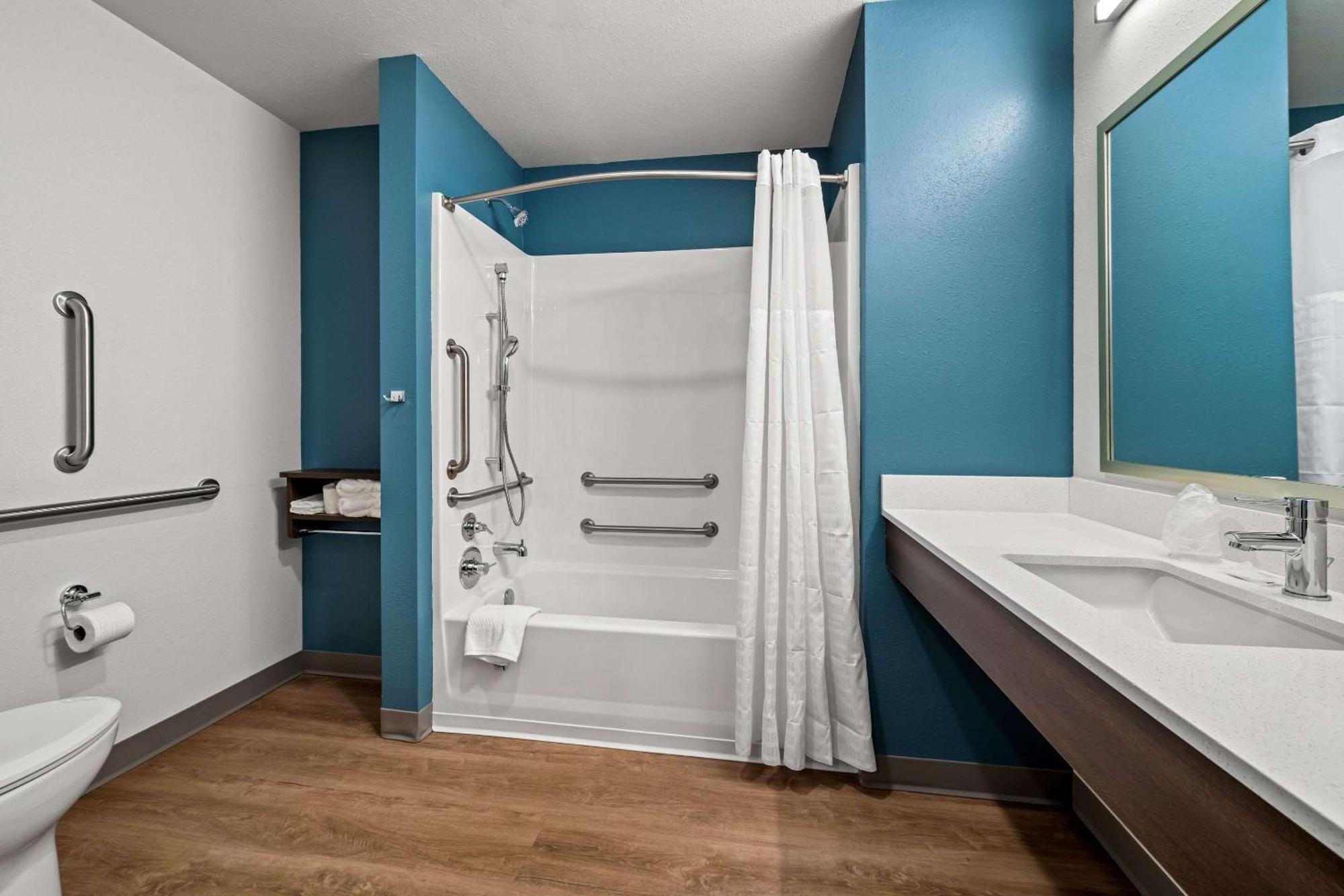 Woodspring Suites Loves Park - Rockford מראה חיצוני תמונה