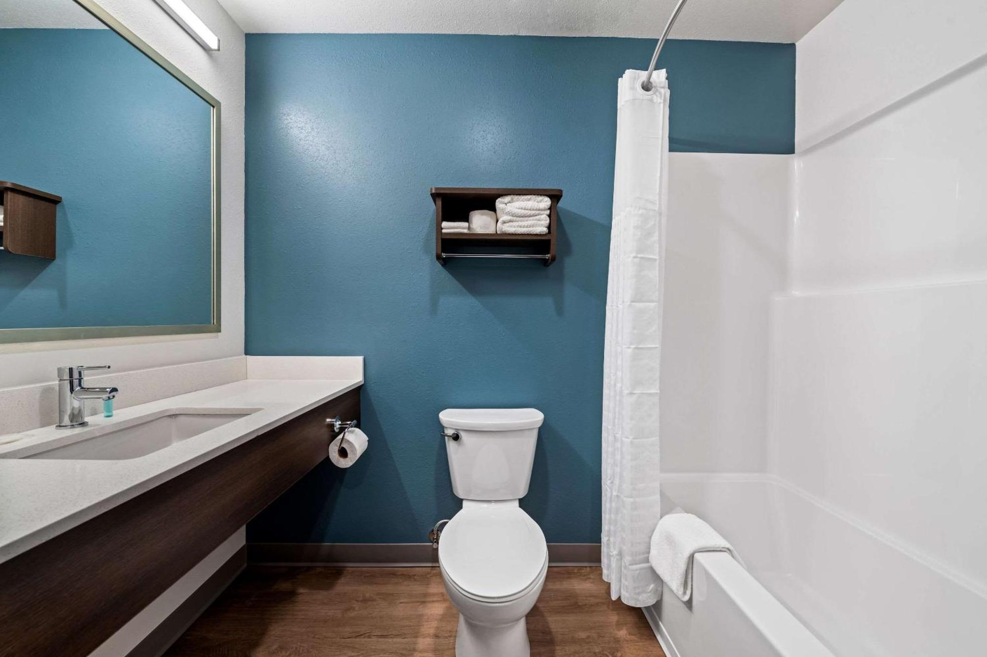 Woodspring Suites Loves Park - Rockford מראה חיצוני תמונה